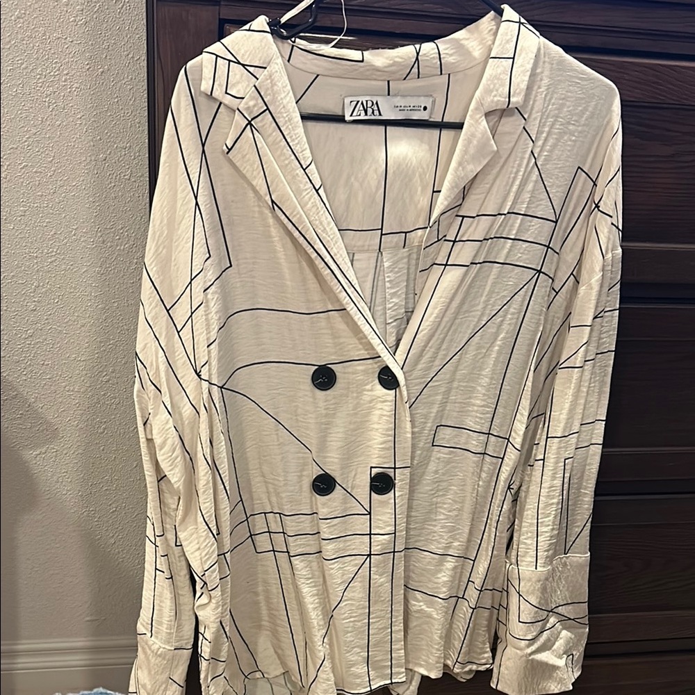 Zara Cream and Black Blazers for a Sophisticated Look